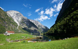 Norvège Fjord Tours Nærøyfjord Paysage Vue Nature Soleil Aventure Circuit Voyage O-Nord