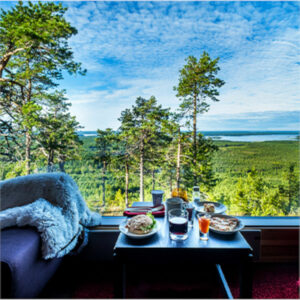 Finlande Séjour Hotel Giant Arctic Petit déjeuner vue foret extérieur chalet voyage o-nord