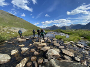 Canada Yukon Whitehorse Trekking Randonnée Mountains Ogilvie Lac Marche Nature Paysage Montagne Eté Voyage O-Nord