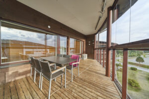 Finlande Tahkovuori Tahko Spa Hotel Suites terrasse exterieur design classe épuré décoration hébergement voyage o-nord