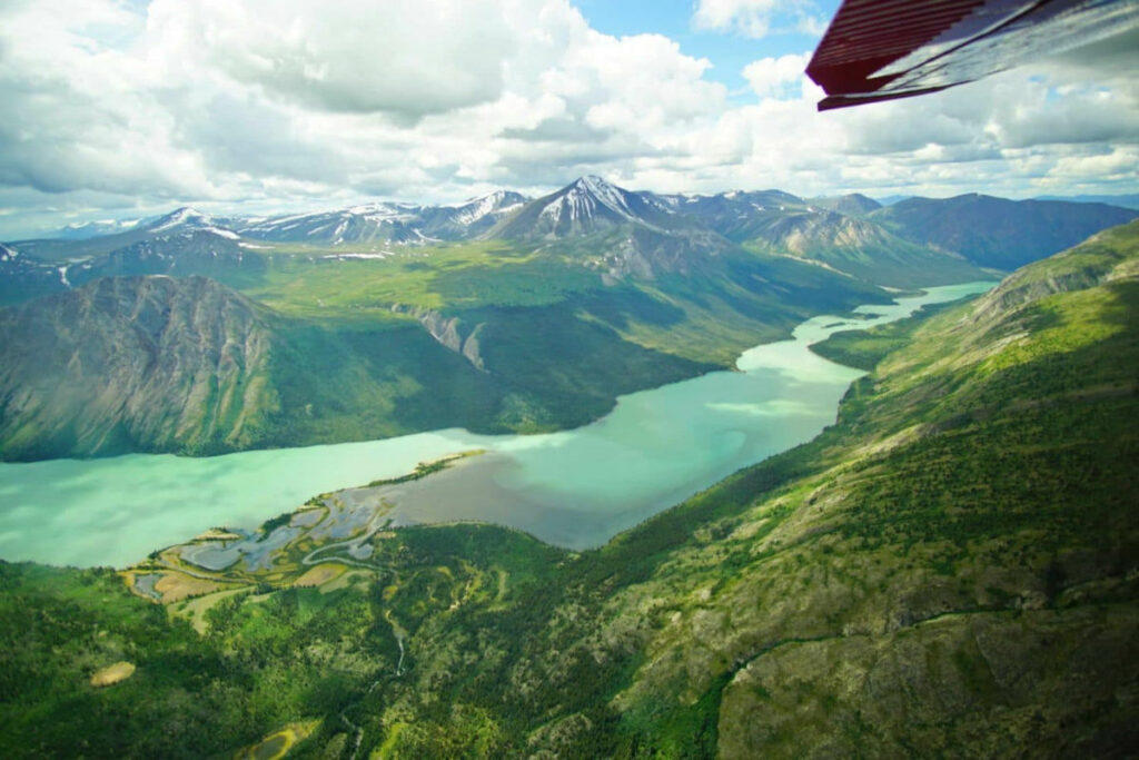Canada Yukon Whitehorse Trekking Randonnée Montagnes Côtières Hydravion Paysage Lac Forêt Montagne Eté Voyage O-Nord