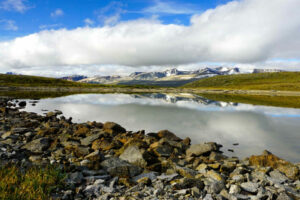 Canada Yukon Whitehorse Trekking Randonnée Montagnes Côtières Hydravion Paysage Lac Forêt Montagne Eté Voyage O-Nord