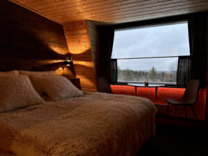 Finlande Séjour Hotel Giant Arctic Luxury Nid Oiseau intérieur chamre décoration neige hiver chalet foret Chalet voyage o-nord